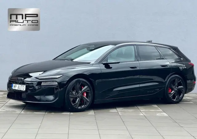 AUDI S6 Avant e-tron 