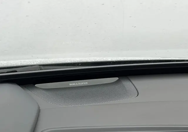 AUDI S6 Avant e-tron 