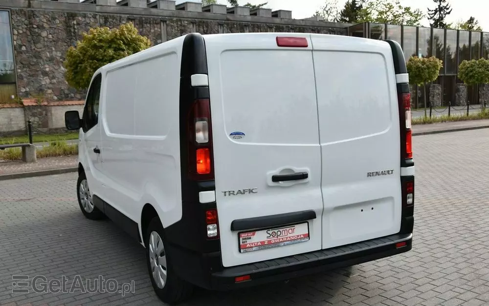 RENAULT Trafic 