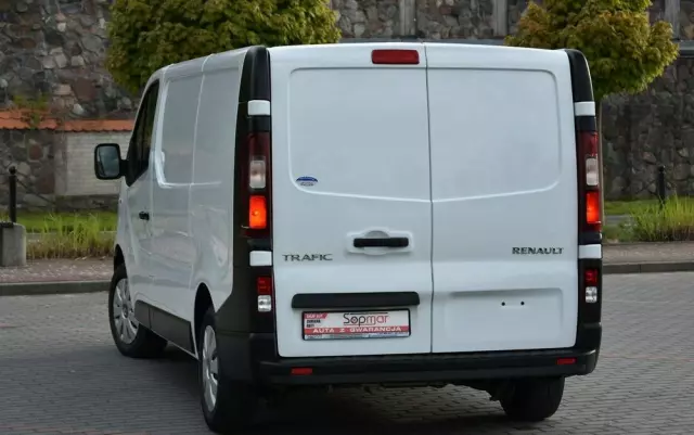 RENAULT Trafic 