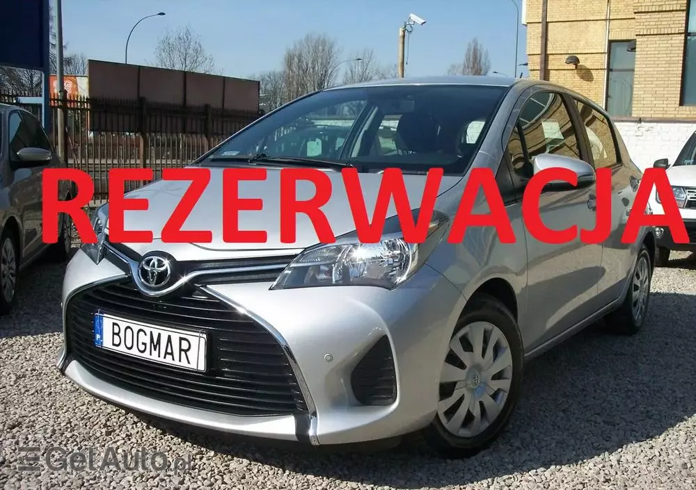 TOYOTA Yaris 1.0 Active