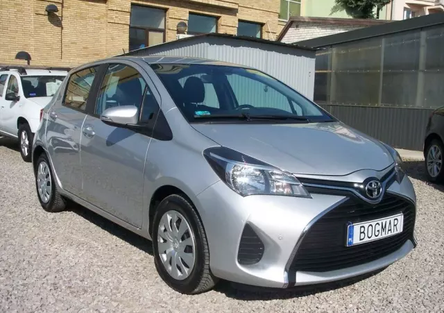 TOYOTA Yaris 1.0 Active