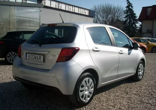 TOYOTA Yaris 1.0 Active