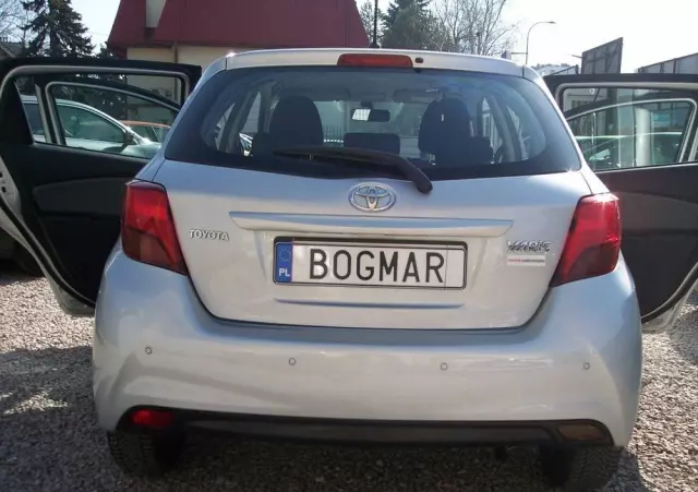 TOYOTA Yaris 1.0 Active