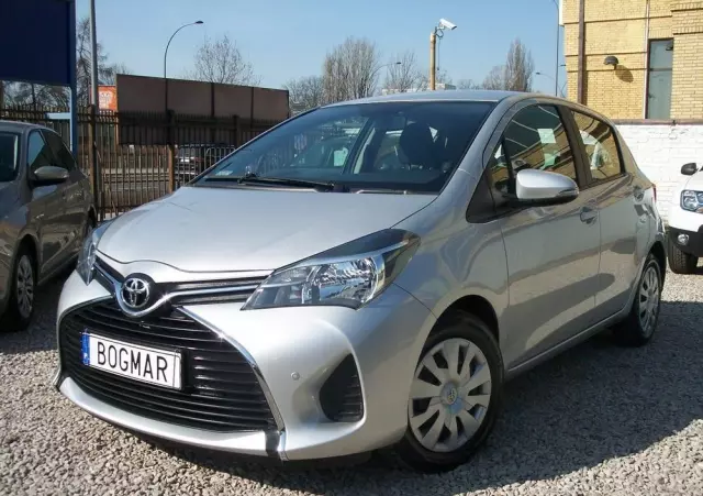TOYOTA Yaris 1.0 Active