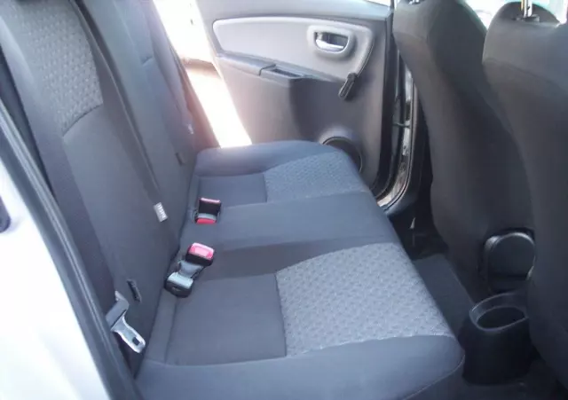 TOYOTA Yaris 1.0 Active