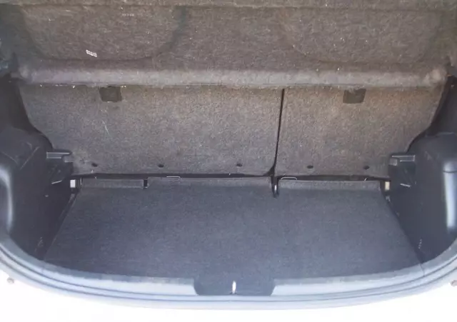 TOYOTA Yaris 1.0 Active