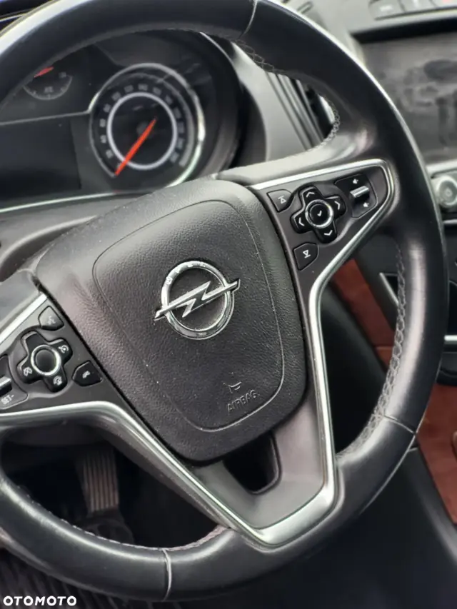 OPEL Insignia Cosmo 4x4 Aut.