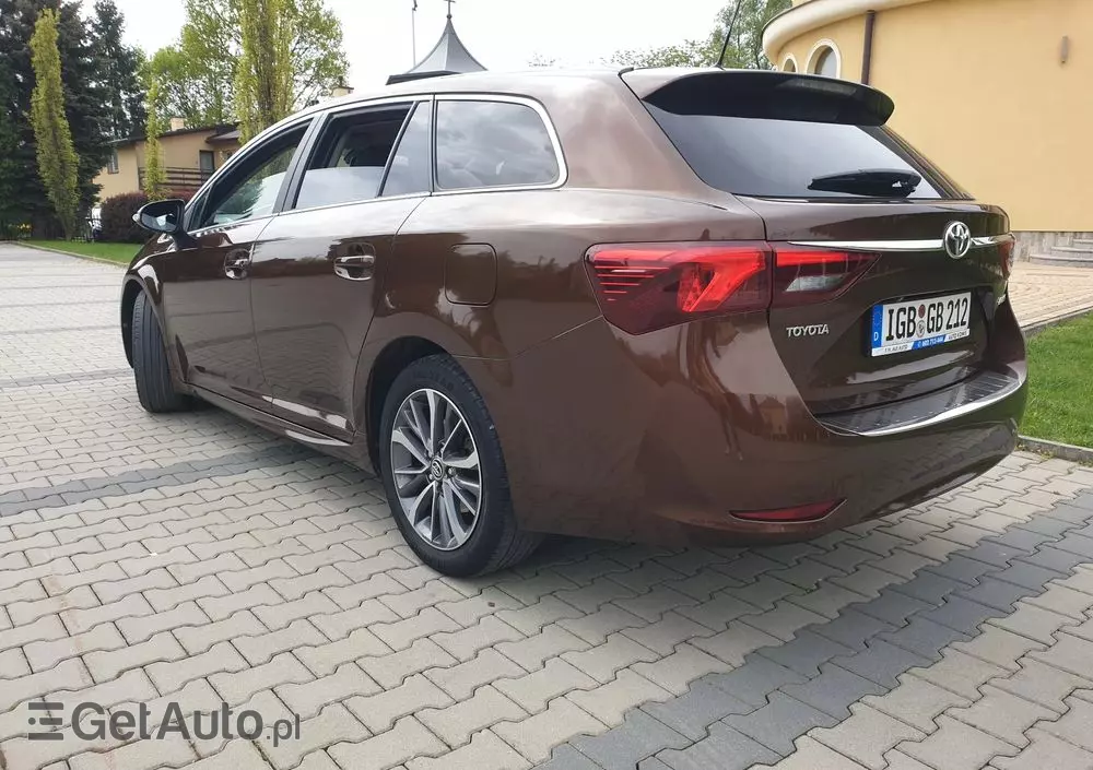 TOYOTA Avensis Touring Sports 2.0 D-4D Business Edition
