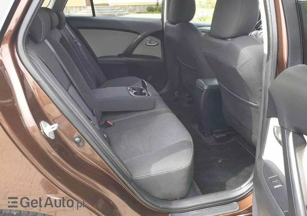 TOYOTA Avensis Touring Sports 2.0 D-4D Business Edition
