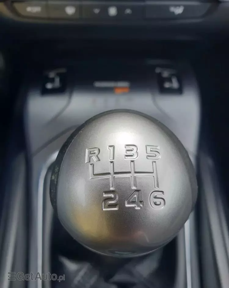 TOYOTA Avensis Touring Sports 2.0 D-4D Business Edition