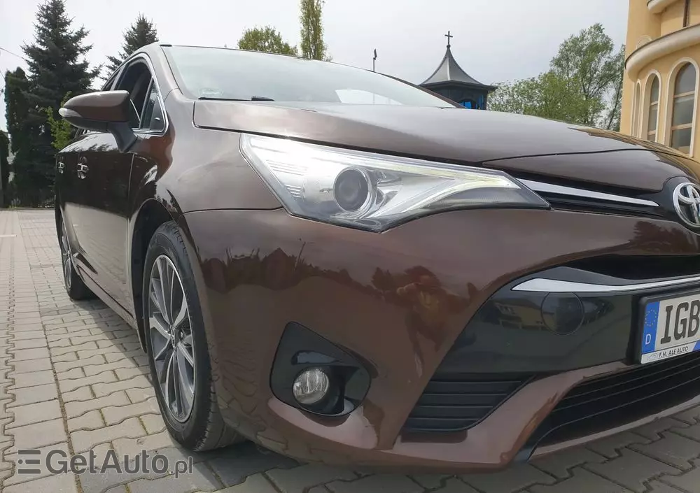TOYOTA Avensis Touring Sports 2.0 D-4D Business Edition