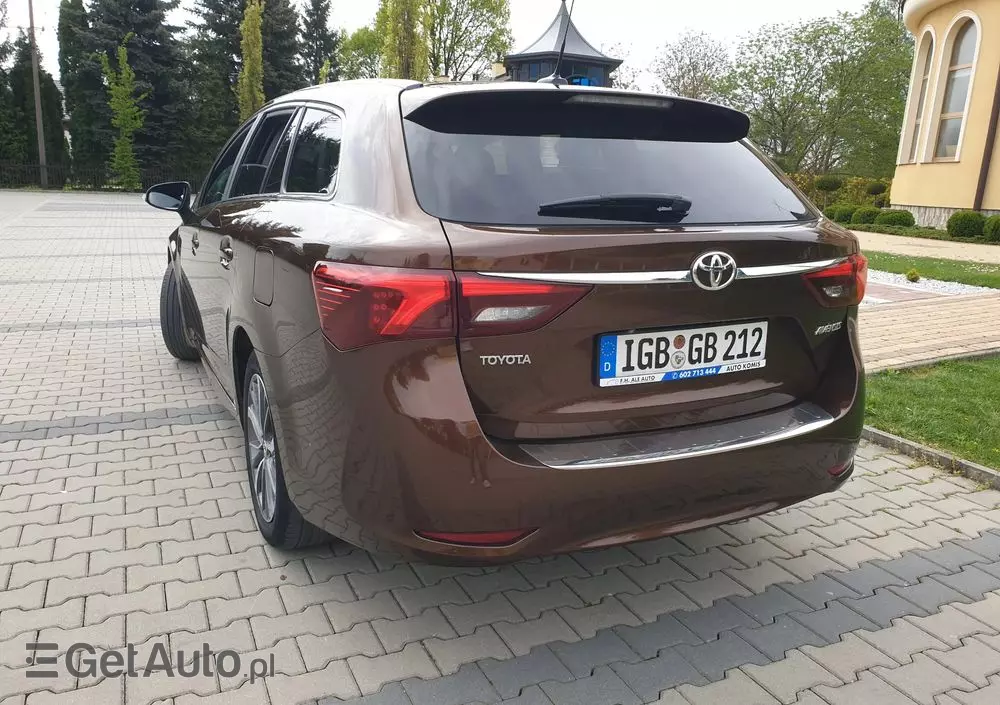 TOYOTA Avensis Touring Sports 2.0 D-4D Business Edition