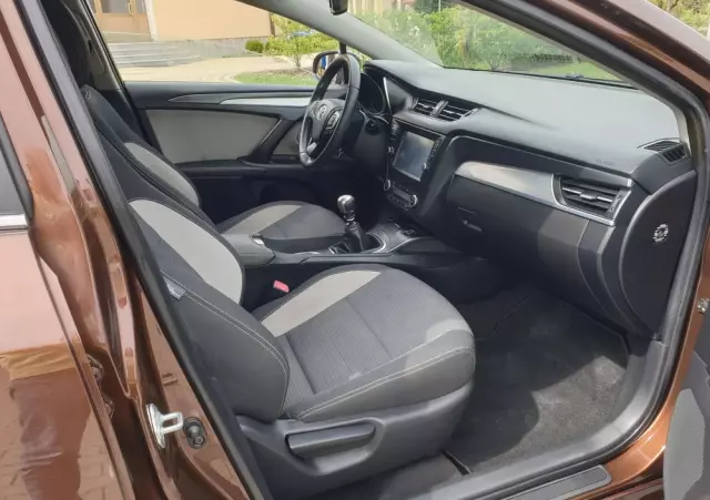 TOYOTA Avensis Touring Sports 2.0 D-4D Business Edition