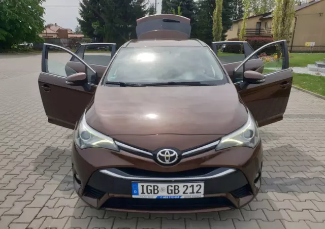 TOYOTA Avensis Touring Sports 2.0 D-4D Business Edition