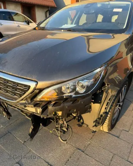 PEUGEOT 308 PureTech 130 Stop & Start Allure