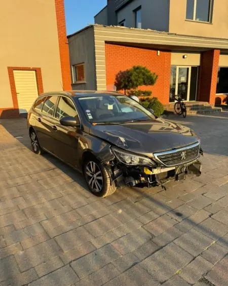 PEUGEOT 308 PureTech 130 Stop & Start Allure