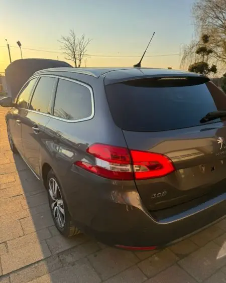 PEUGEOT 308 PureTech 130 Stop & Start Allure