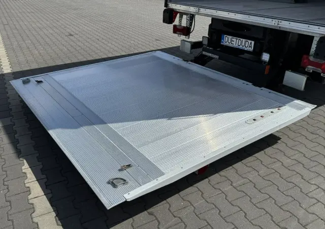 IVECO Daily 72C21 Mroźnia HI-MATIC Ściana Grodziowa Multitemperatura 