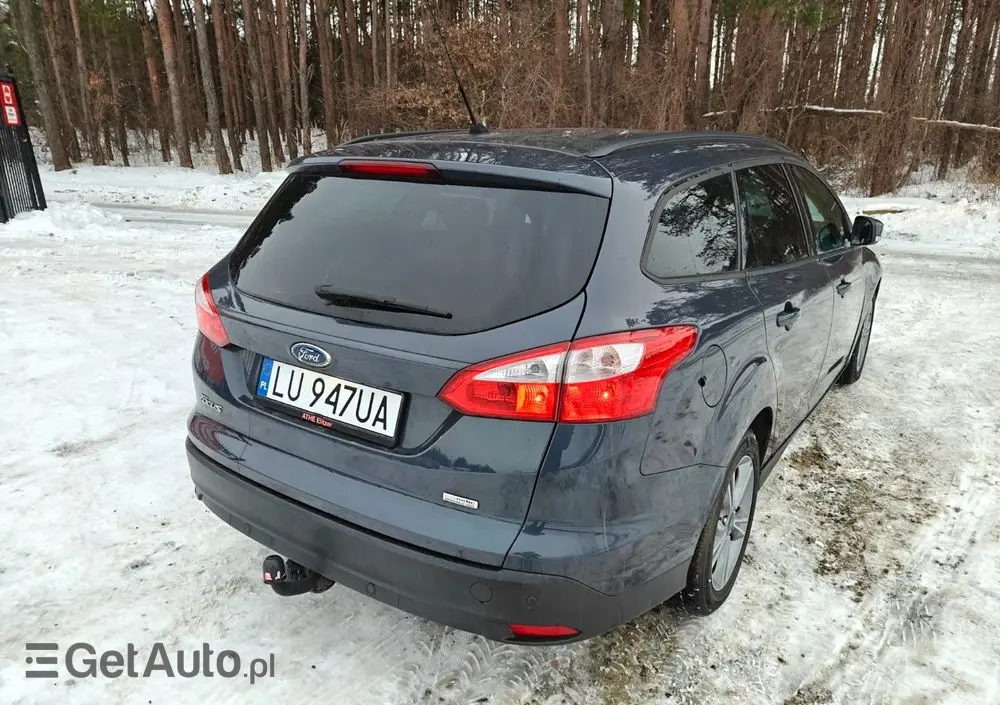 FORD Focus SW Ver-1-0-ecoboost-start--stopp--system-champions-edition