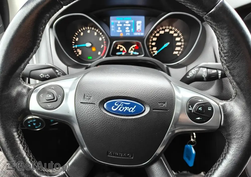 FORD Focus SW Ver-1-0-ecoboost-start--stopp--system-champions-edition