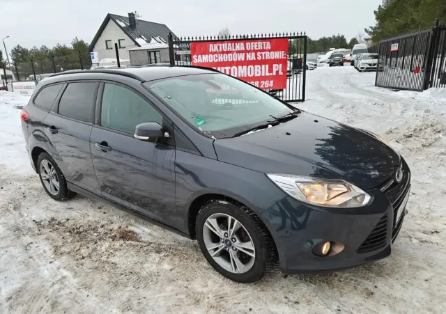 FORD Focus SW Ver-1-0-ecoboost-start--stopp--system-champions-edition