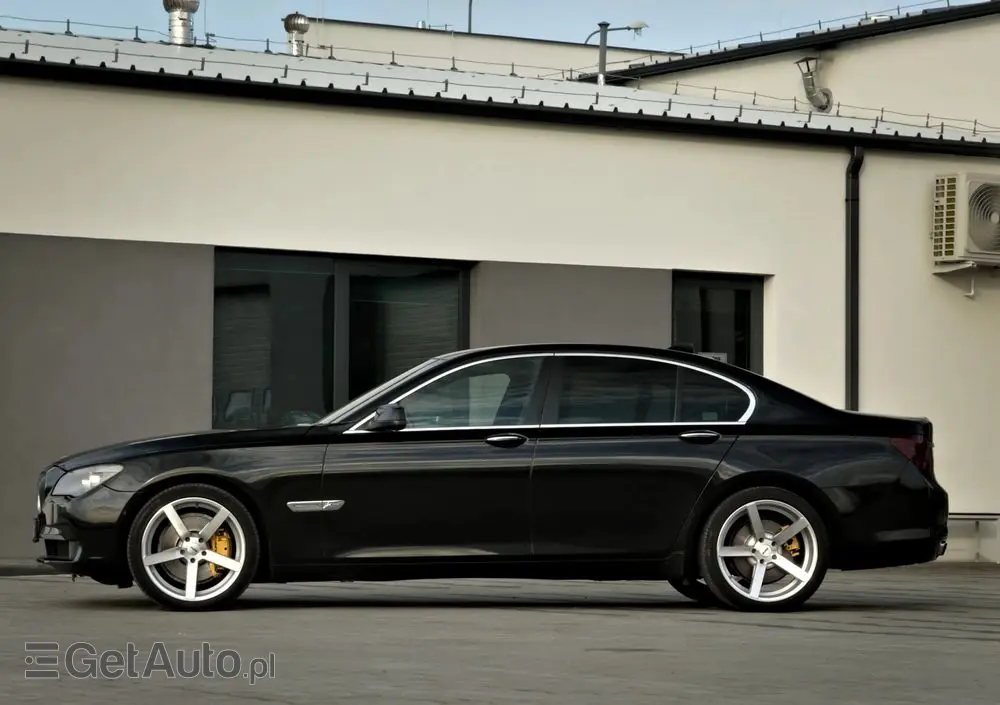 BMW Seria 7 740d