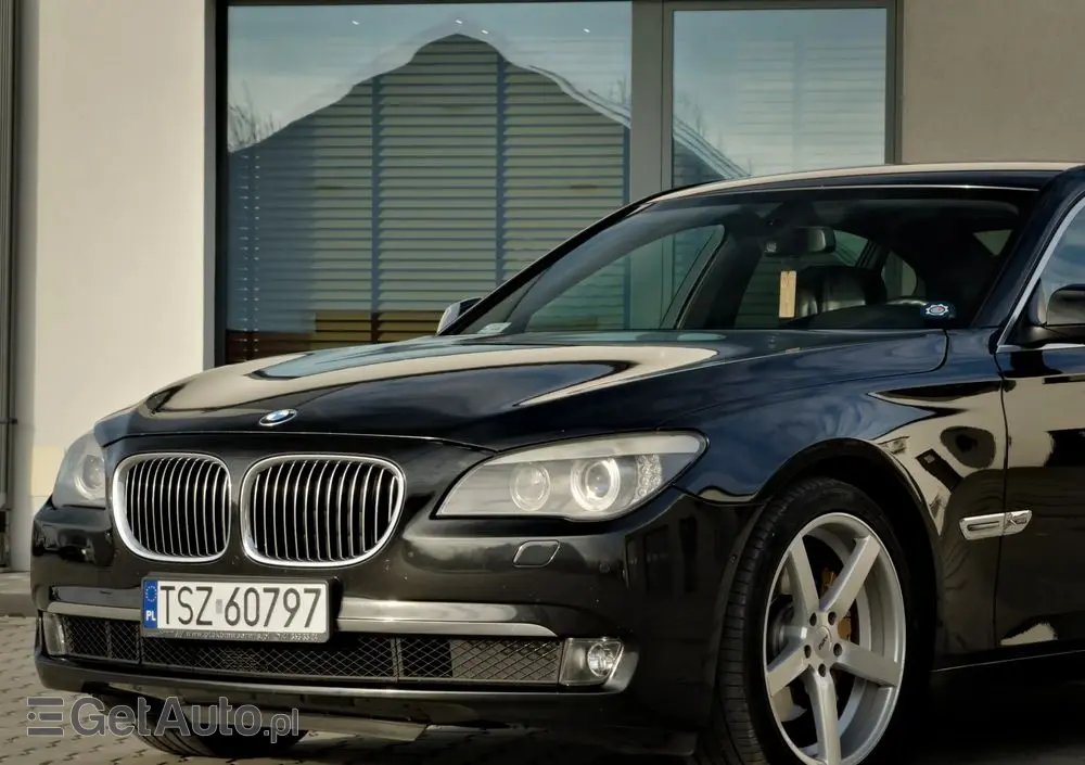 BMW Seria 7 740d