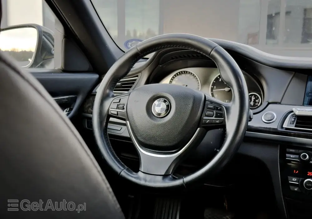 BMW Seria 7 740d