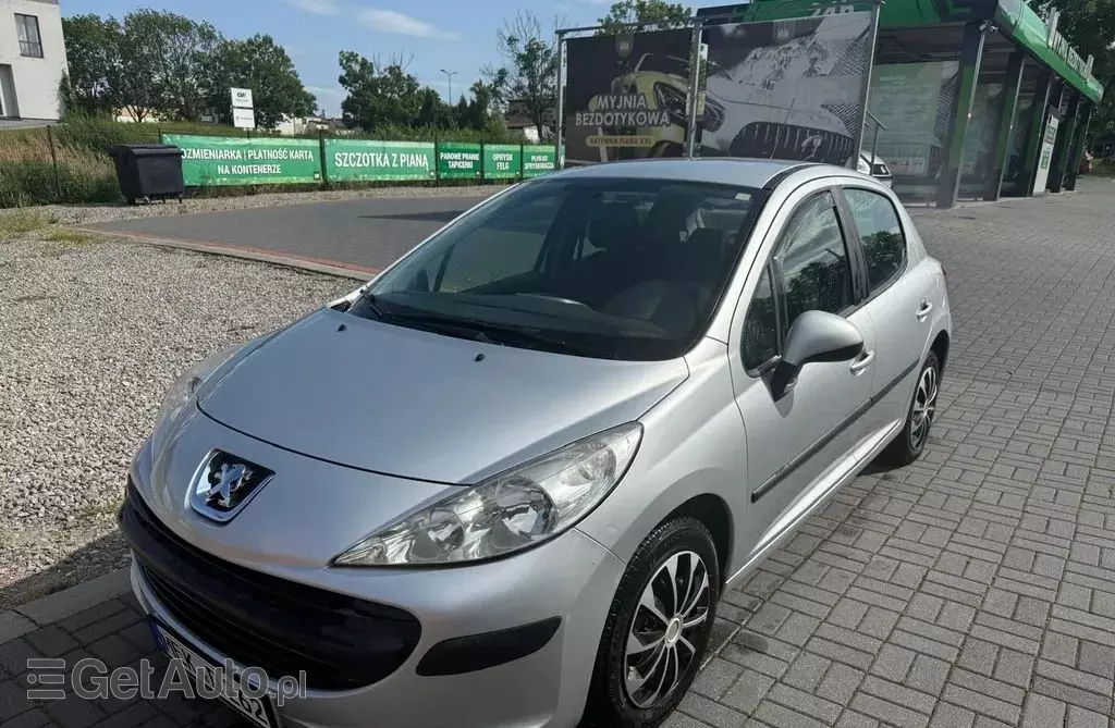 PEUGEOT 207 