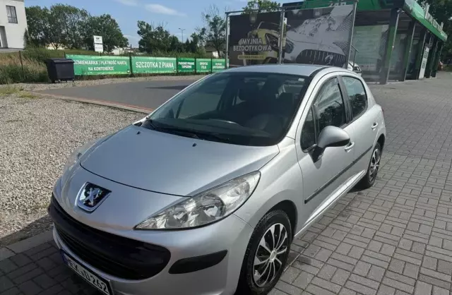 PEUGEOT 207 