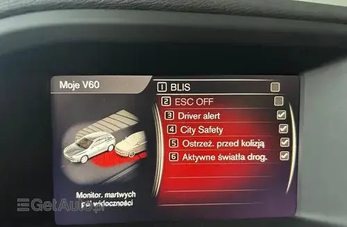 VOLVO V60 Cross Country 