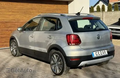 VOLKSWAGEN Polo Cross 