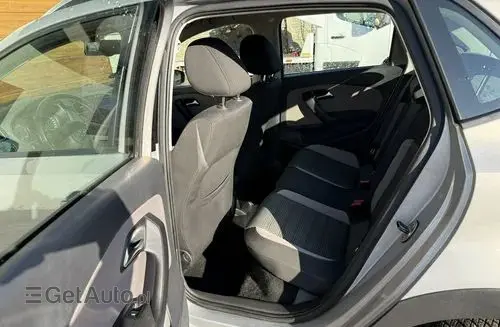 VOLKSWAGEN Polo Cross 