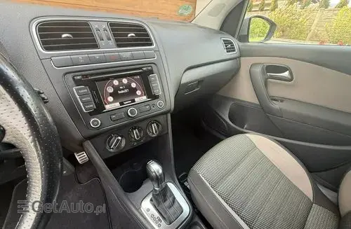 VOLKSWAGEN Polo Cross 