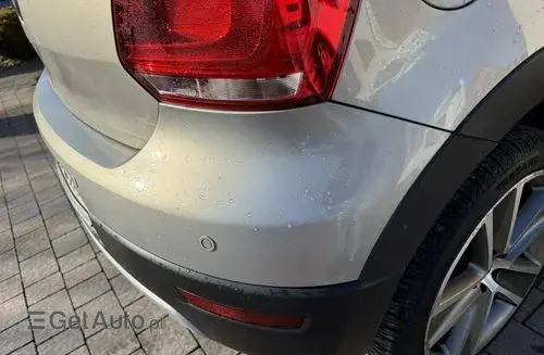 VOLKSWAGEN Polo Cross 