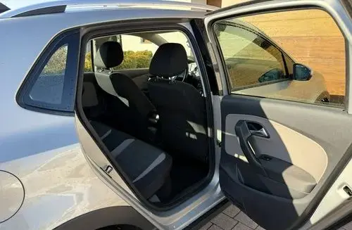 VOLKSWAGEN Polo Cross 