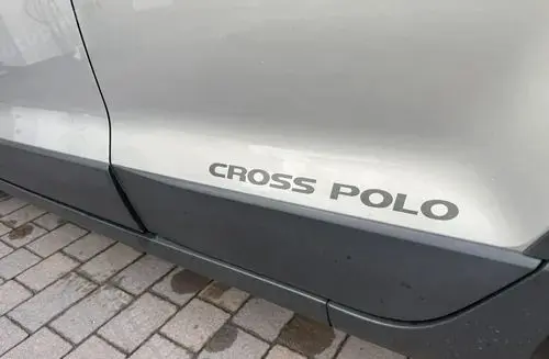VOLKSWAGEN Polo Cross 