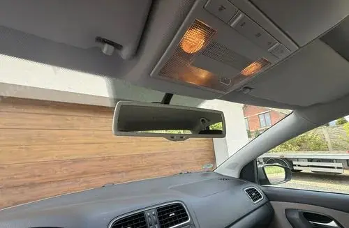VOLKSWAGEN Polo Cross 