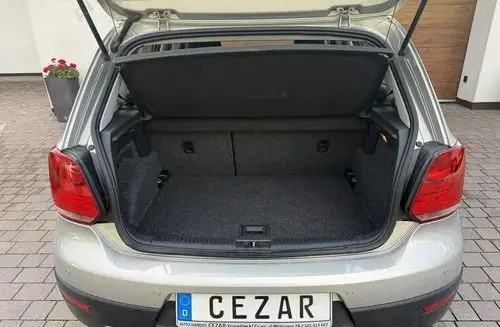 VOLKSWAGEN Polo Cross 