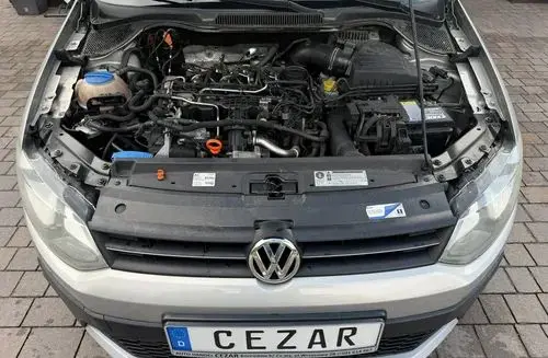 VOLKSWAGEN Polo Cross 