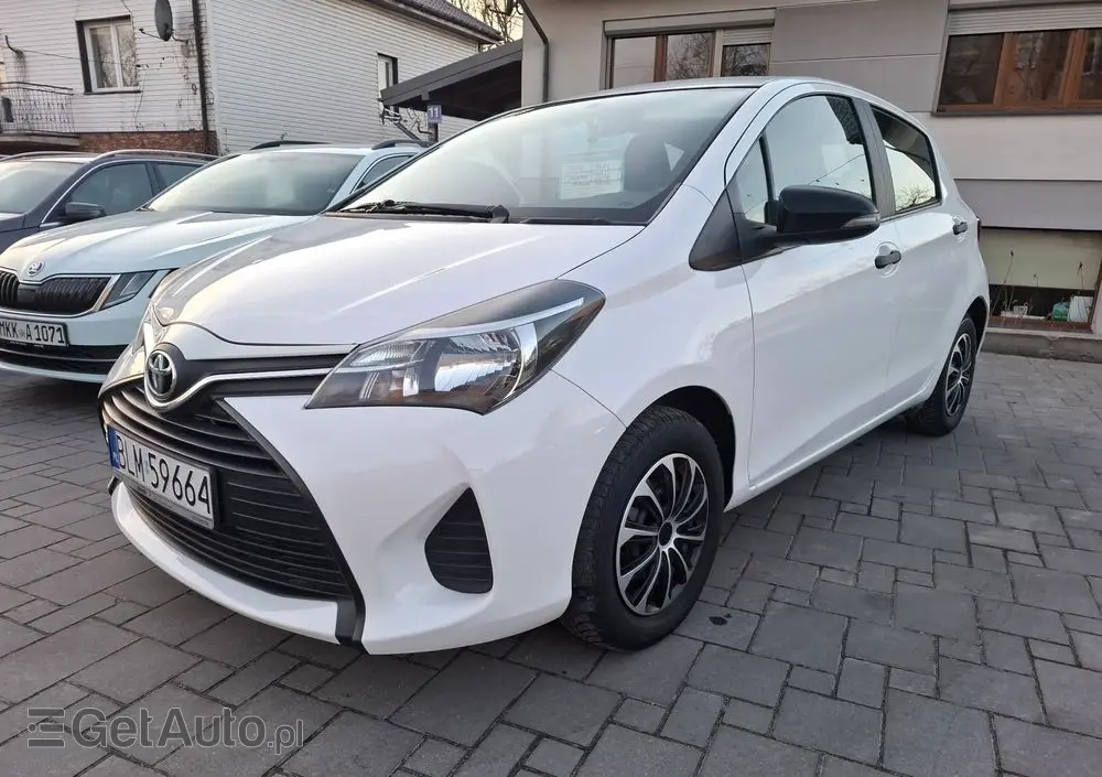 TOYOTA Yaris 