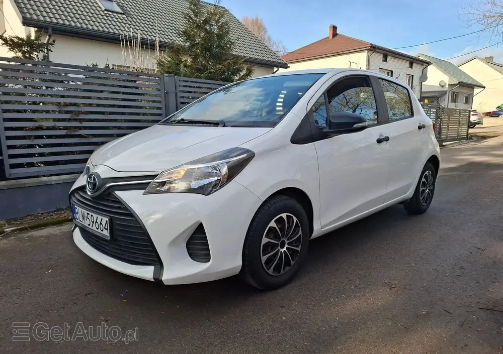 TOYOTA Yaris 