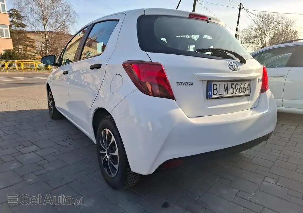 TOYOTA Yaris 