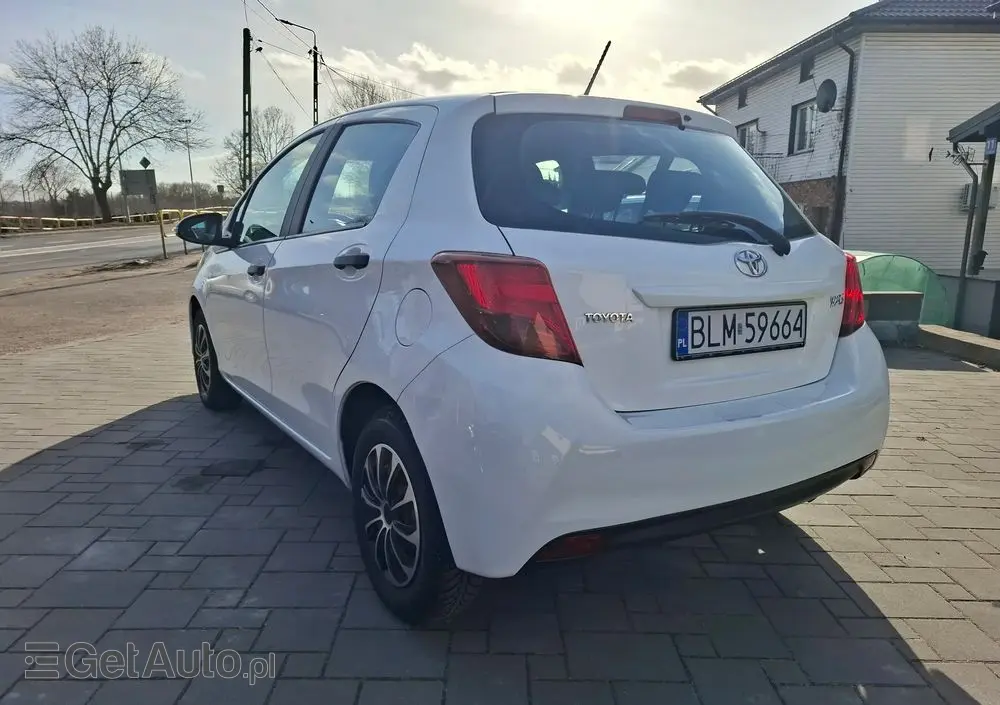 TOYOTA Yaris 