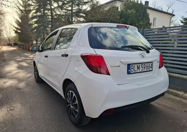 TOYOTA Yaris 