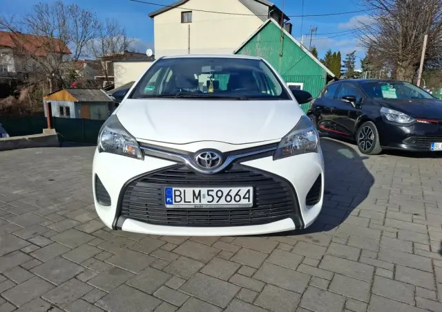 TOYOTA Yaris 
