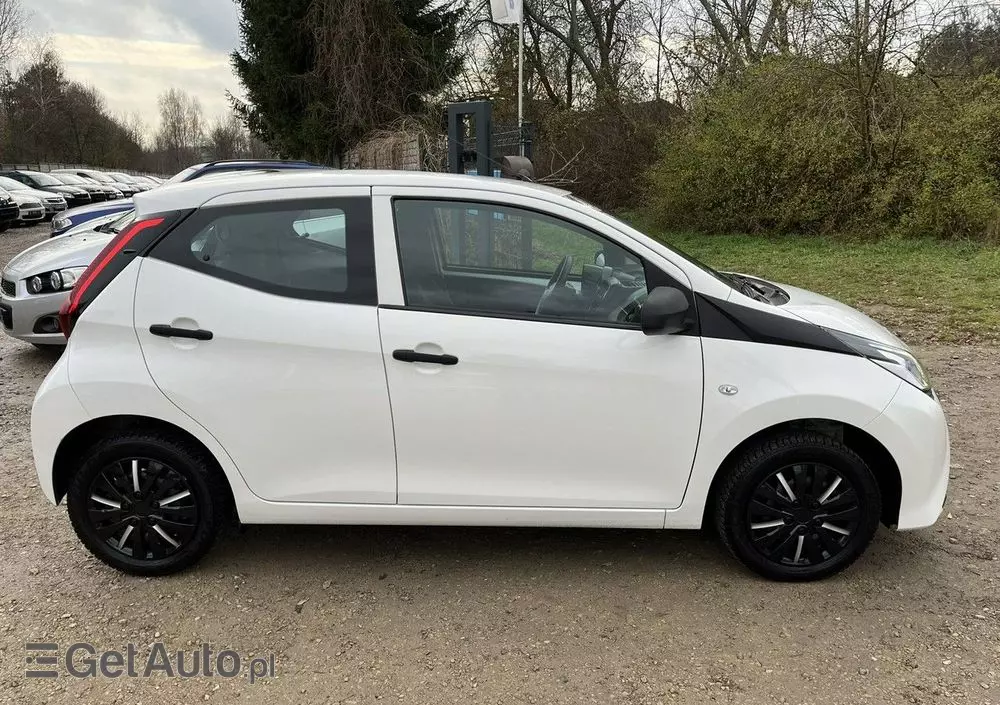 TOYOTA Aygo 