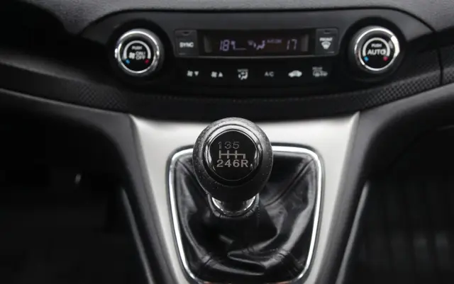 HONDA CR-V 2.0 Elegance Plus