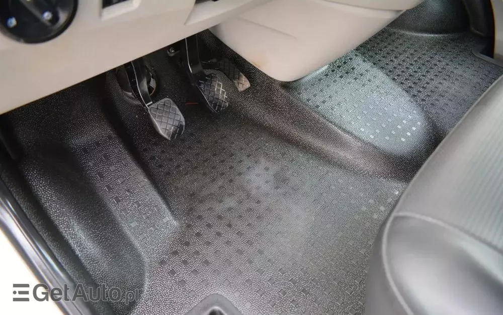 VOLKSWAGEN TRANSPORTER T6 DOKA 